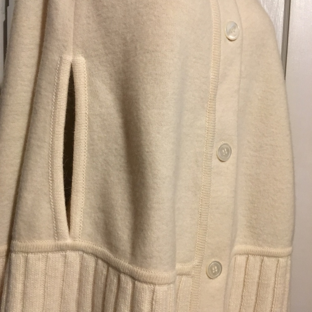 Vintage Soft Lambswool Cape Button Front Ivory S/M - Picture 6 of 8